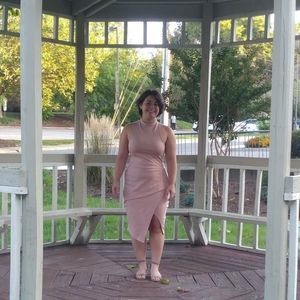 Meet your Posher, Lauren